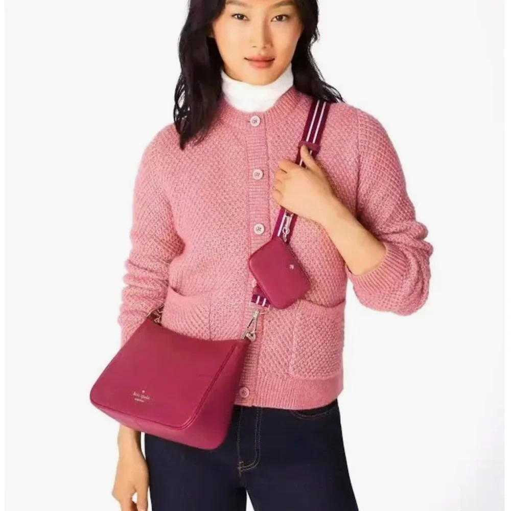 Kate Spade Rosie Shoulder Bag With Tech Attachment AirPod
Renaissance Rosie
NWT - Picture 2 of 16